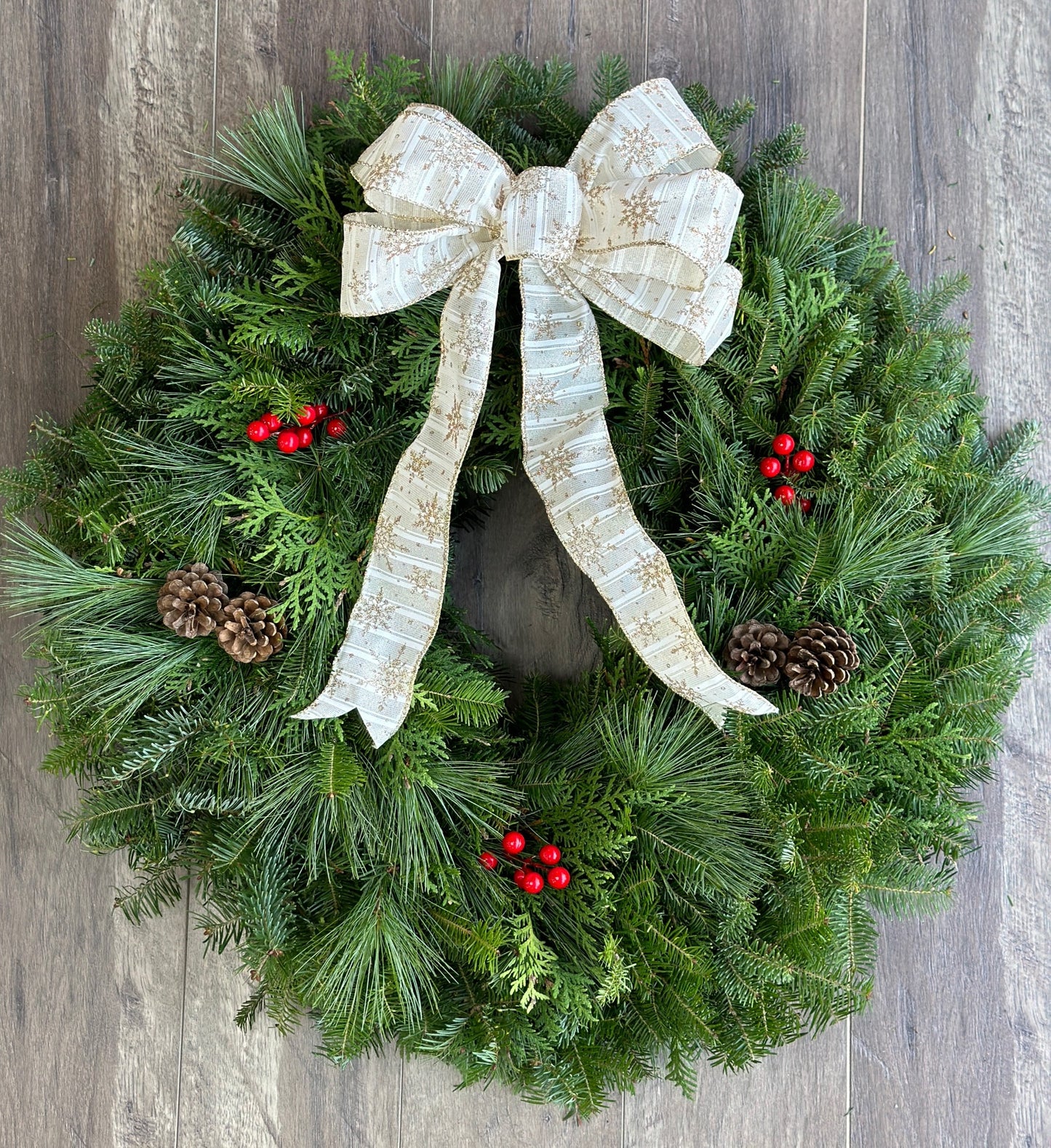 Fresh Mixed Pine Wreath - Gold