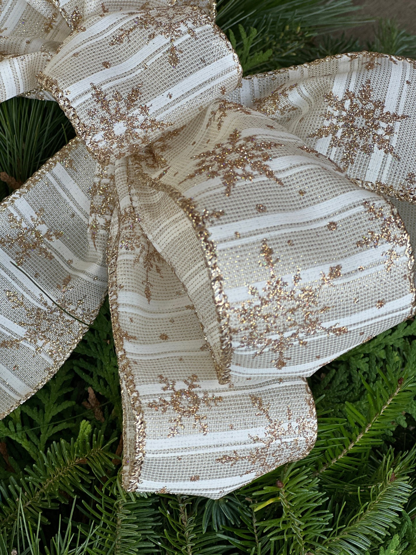 Fresh Mixed Pine Wreath - Gold